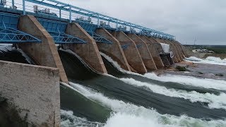 When dam floodgates on the Colorado River open in Central Texas [upl. by Atteram]