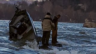 Boat sinks on the Susquehanna River Dangerous Boat Accident Recovery [upl. by Ellery]