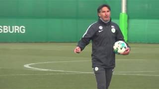 VfL Wolfsburg Erstes Training von Bruno Labbadia [upl. by Annoeik]