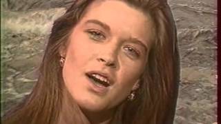 Corynne Charby  A cause de toi 09 mai 1985  Interview [upl. by Jeana]