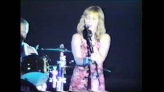 Pat Benatar Wuthering Heights Live 1999 [upl. by Eltsyrk753]