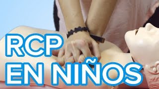 Cómo hacer la RCP o Reanimación cardiopulmonar en niños [upl. by Nilyad]